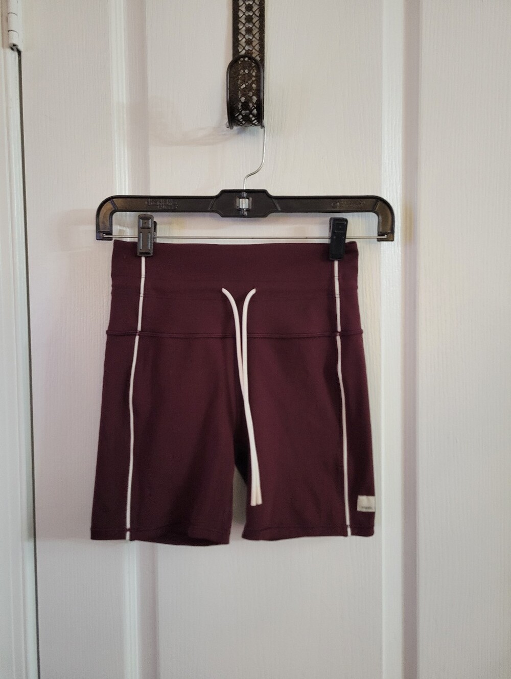 Vuori Women's Daily Piped Short 5" High Rise Biker Shorts Cerise Size XS